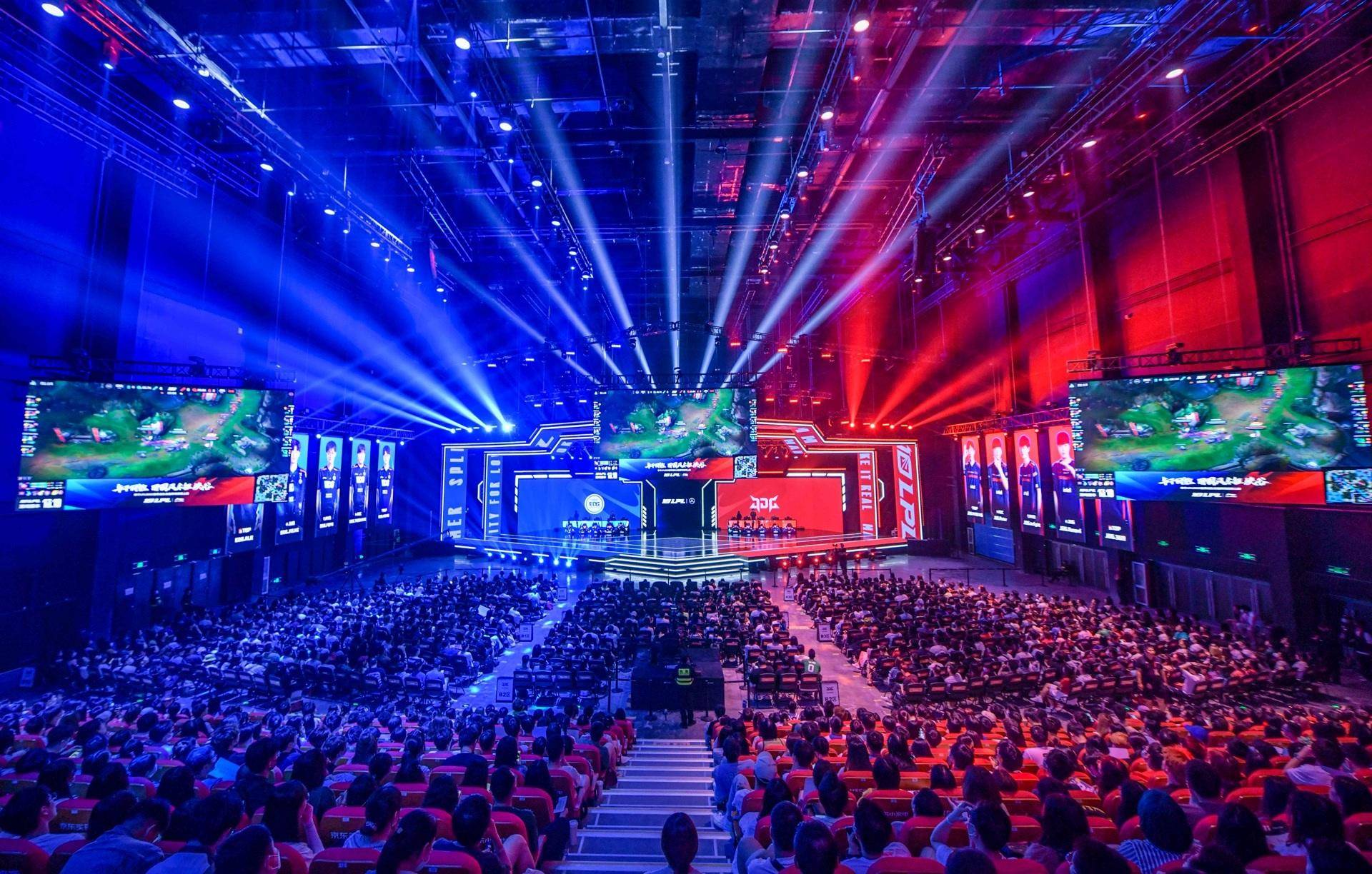 球迷期待 球迷期待